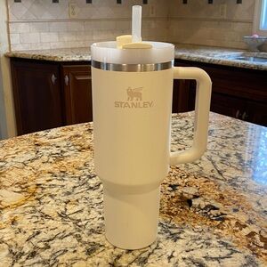 STANLEY Tumbler Cup 40oz - Cream